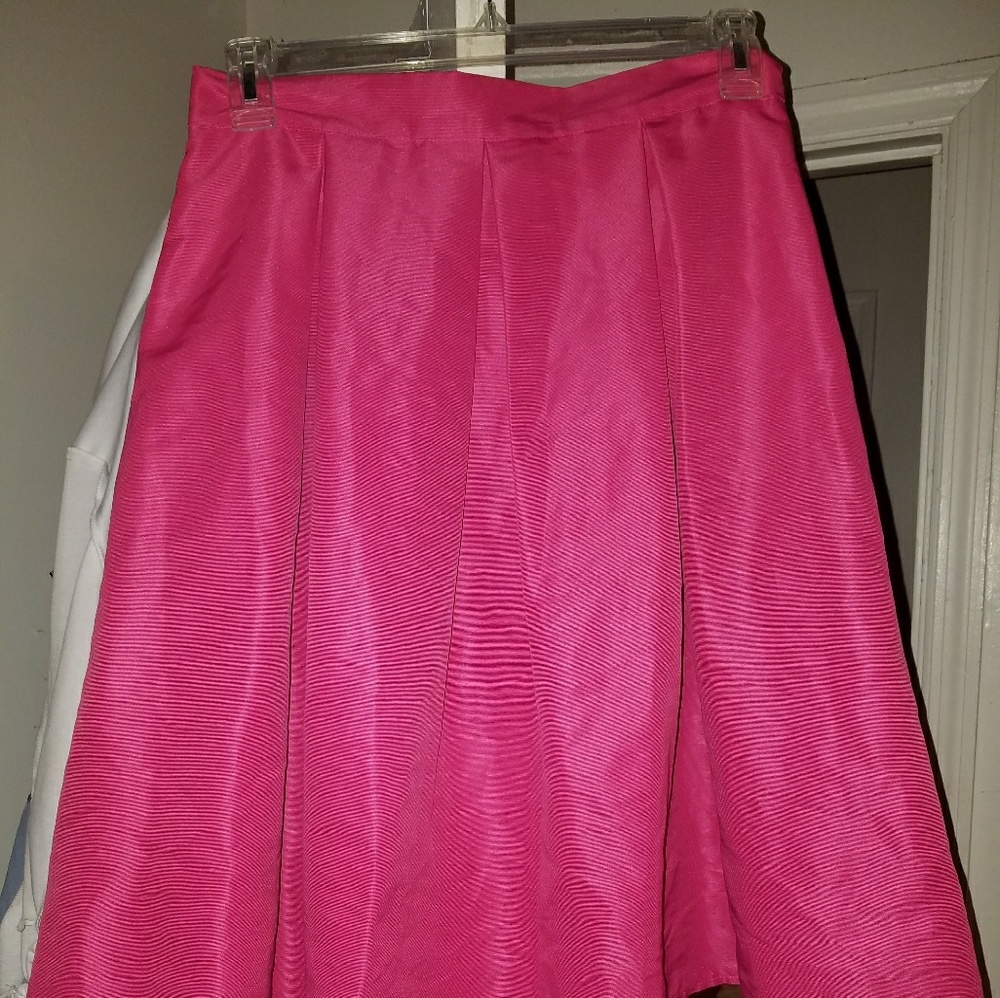Box pleated skirt